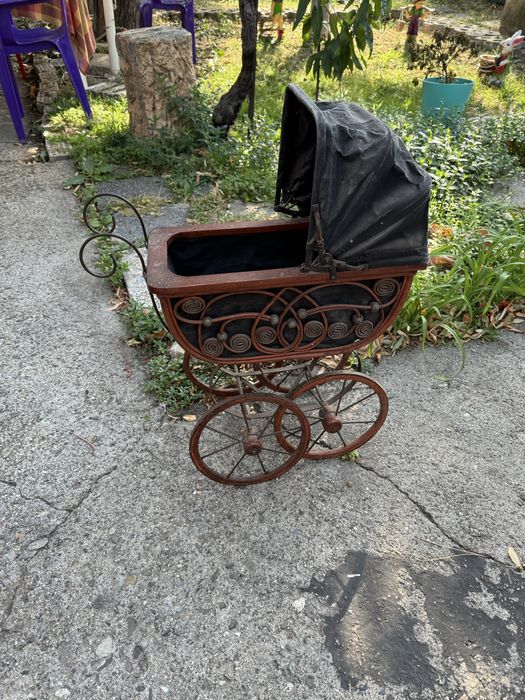 Ретро детски колички