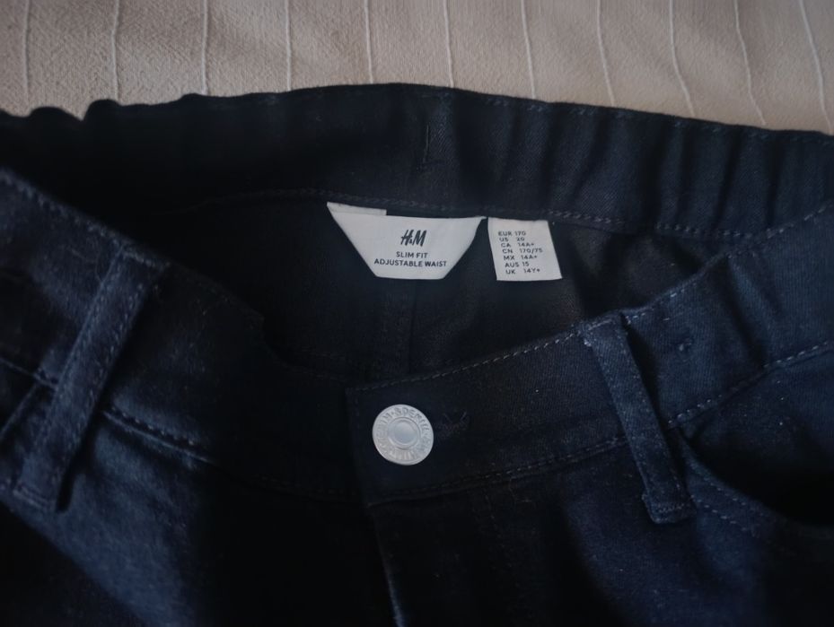 Blugi negri școală copii 164/170 7 buc 150 lei