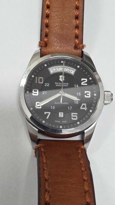 Ceas Victorinox automatic