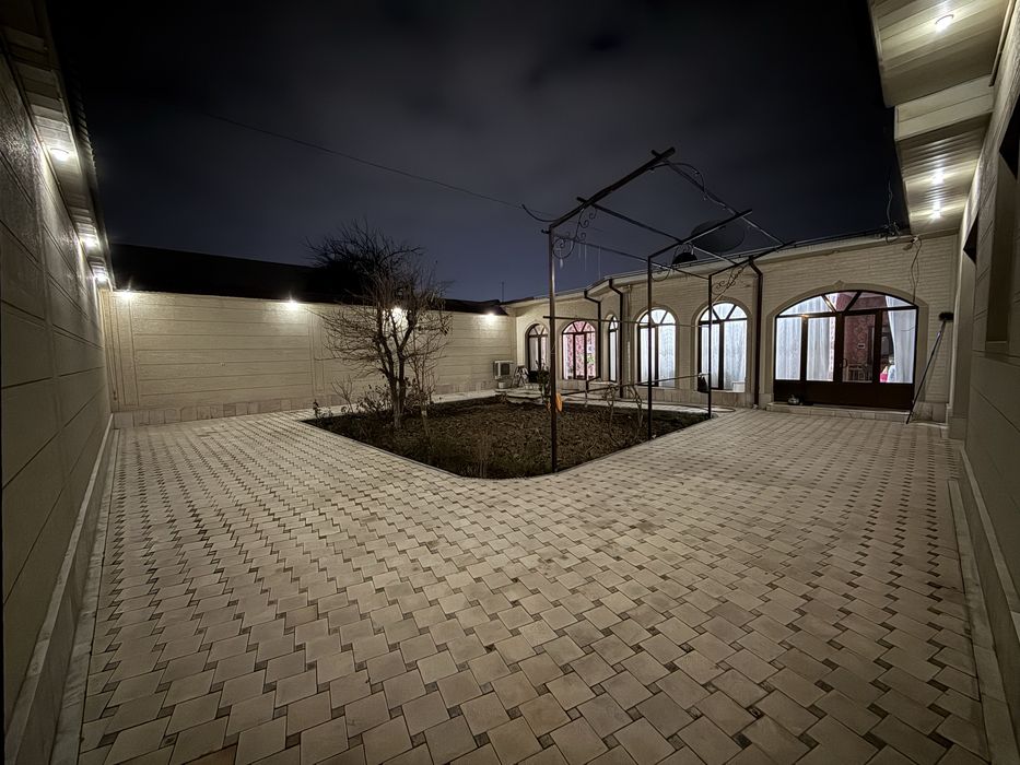 Алишер Навоий махалла, Устозлар кучасидан ховли сотилади.