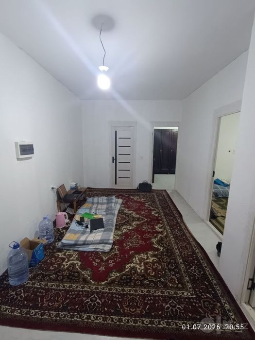 Musaffo maskanda 2 xonali kvatira sotiladi