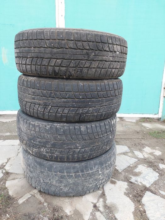 Продам автошины.
