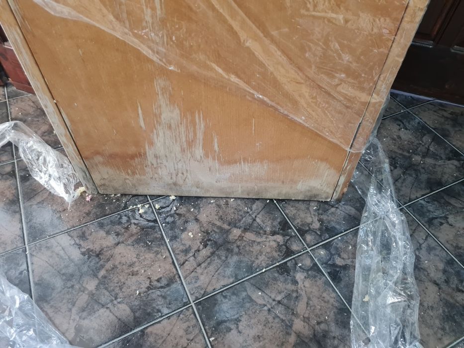 Врата , врати за баня интериорни, брави