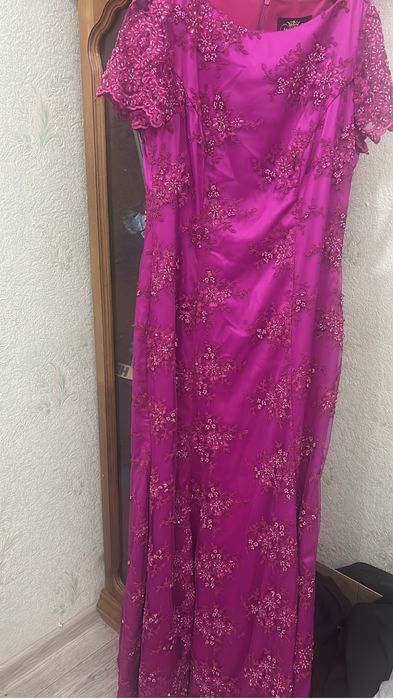 Продается платье Нур-Шах