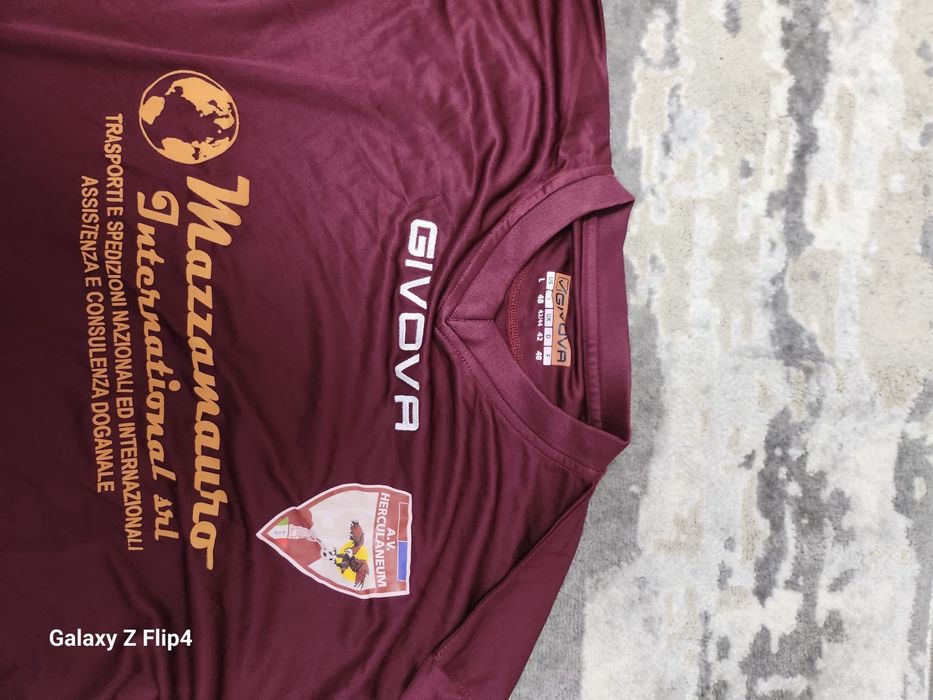 Vind echipament footbal