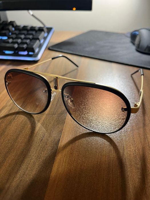 Слънчеви очила .