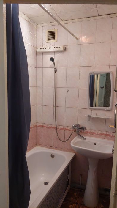 Продам квартиру в центре Костаная.
