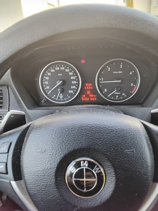 Se vinde BMW  x5 2011/ 2012 301 km