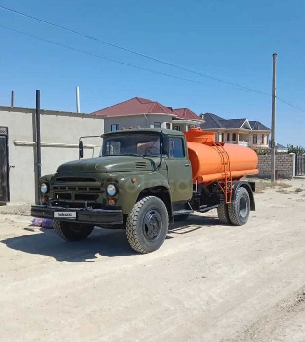 Услуги водовоза, доставка воды.