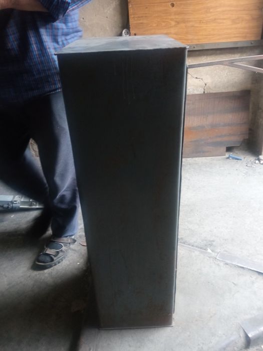 Инструментальный шкаф