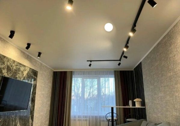 Натяжные потолки