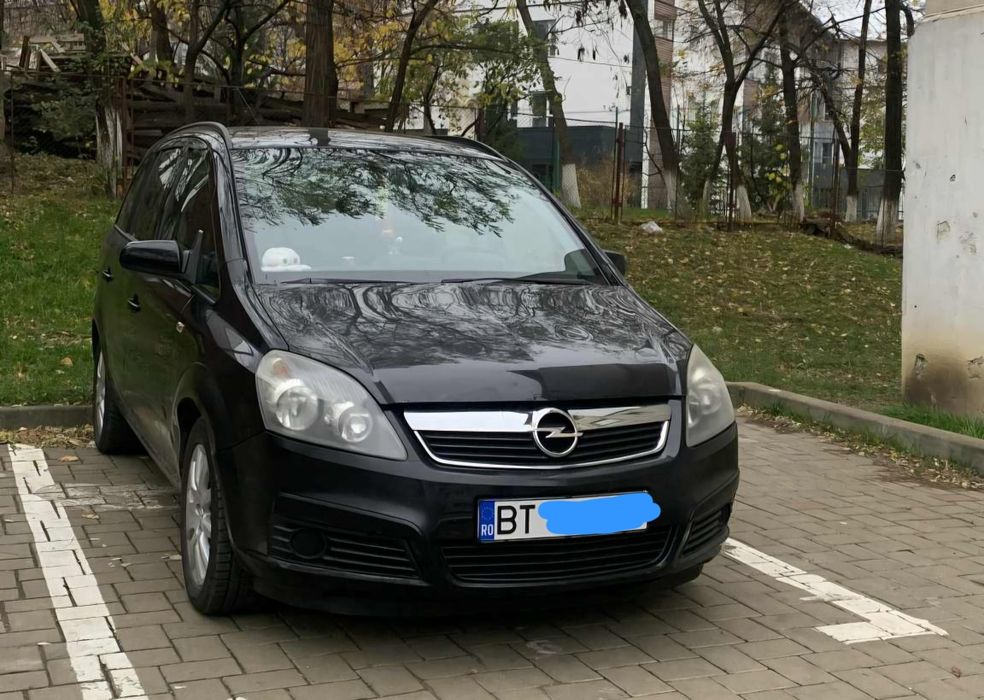 Vând opel Zafira b
