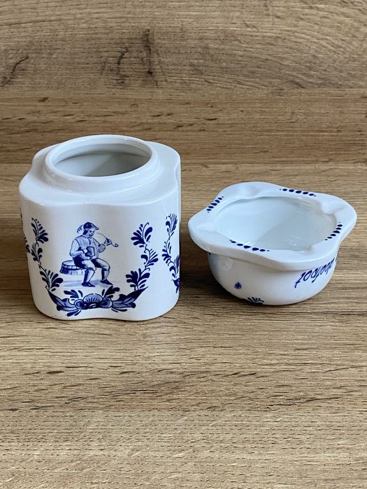 Чинии и купички от порцелан DELFF Blue Holland