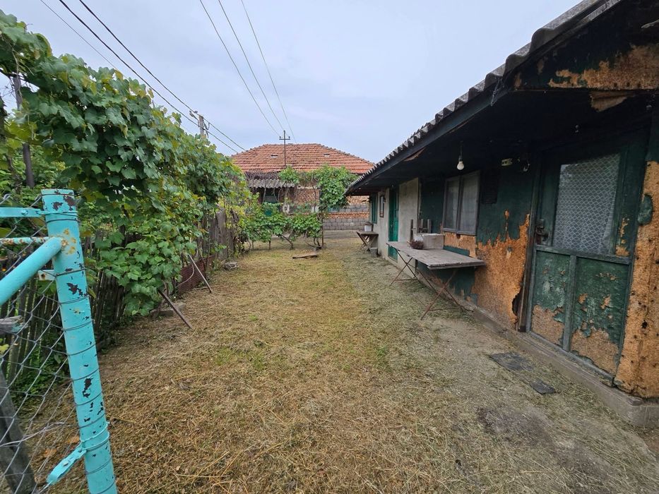 Casă de vânzare în Goranu, pe strada Digului