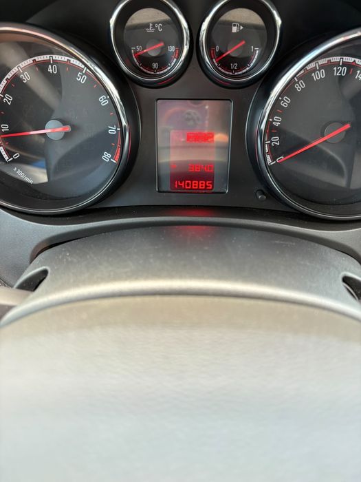 Opel meriva 2013 1.4 benzina limited edition