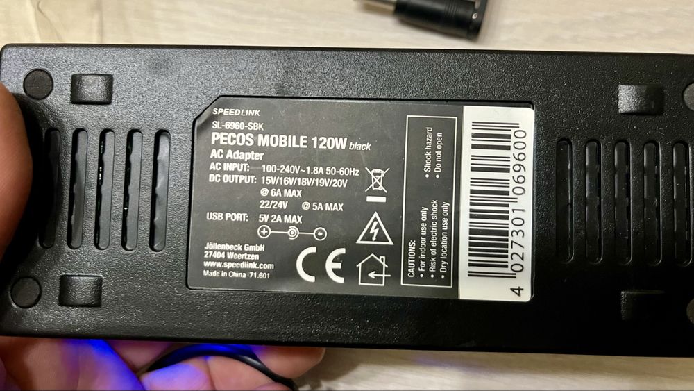 Incarcator universal Laptop 15-24V