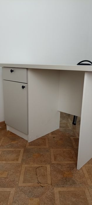 Продам стол, можно в офис