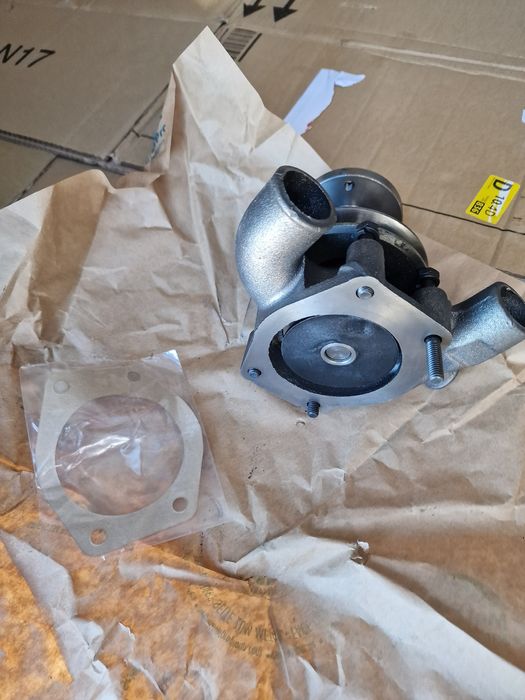 Pompa apa tractor Landinii massey ferguson Perkins