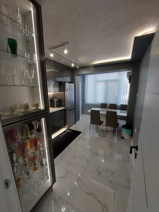 Продава се Многостаен апартамент в Търговище, Център - 130 кв.м за 1373 €/кв.м - Снимка #6