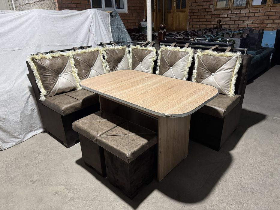 Продаётся кухоные уголки