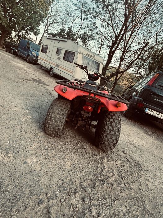 Atv kymco. Motor 100