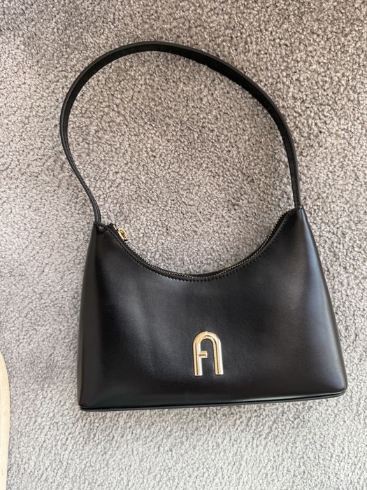 Furla чанта черна