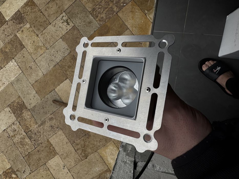 Leduri magnetice in doua pozitii orluna