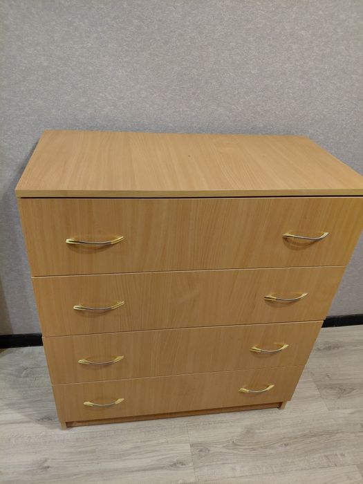 Комод в хорошем состоянии