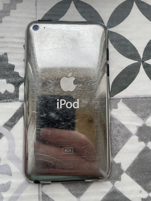 Ipod a1367 8 gb