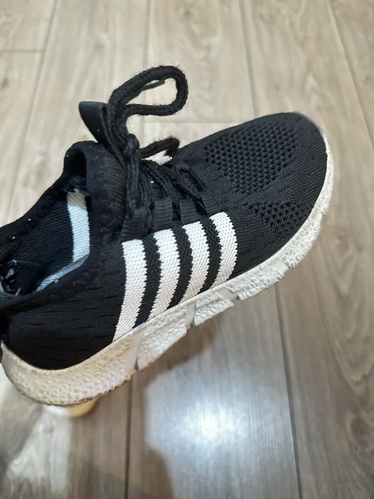 Детские кроссовки