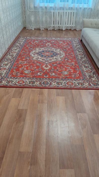 Продам линолеум  разные размеры,  цельные