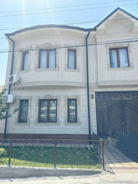 Элегантный двухэтажный евро дом Саламатина Яккасарай Братские могилы