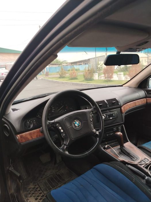 BMW модель E39 1995 года продается  1