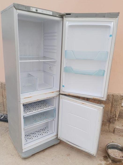 Холодильник сатылады