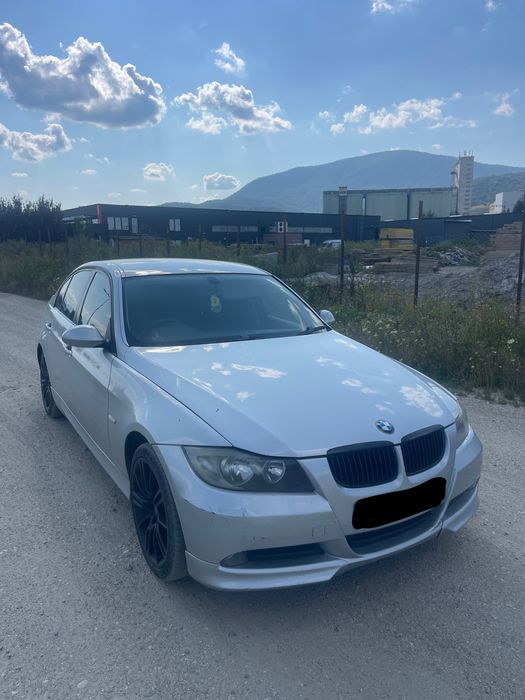 Dezmembrez e90 bmw berlina 2.0 n46b20b