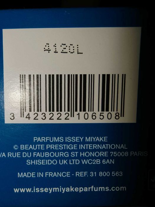 Оригинален дамски комплект Issey Miyake L'Eau d'Issey (EDT 50ml + лосион + душ крем) - нов