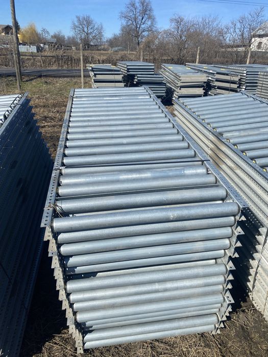 Role metalice masa cu role metalice