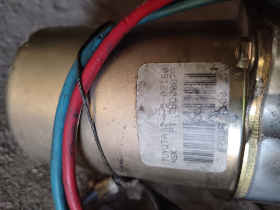 Продам запчасти на Тойота каролла