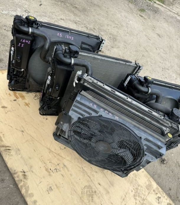 Радиатор.. вентилятор BMW х5.. е53