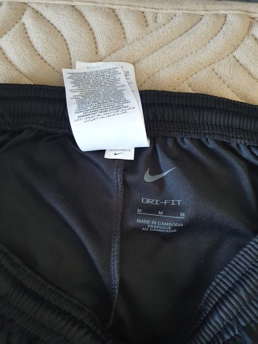 Продам трико Nike