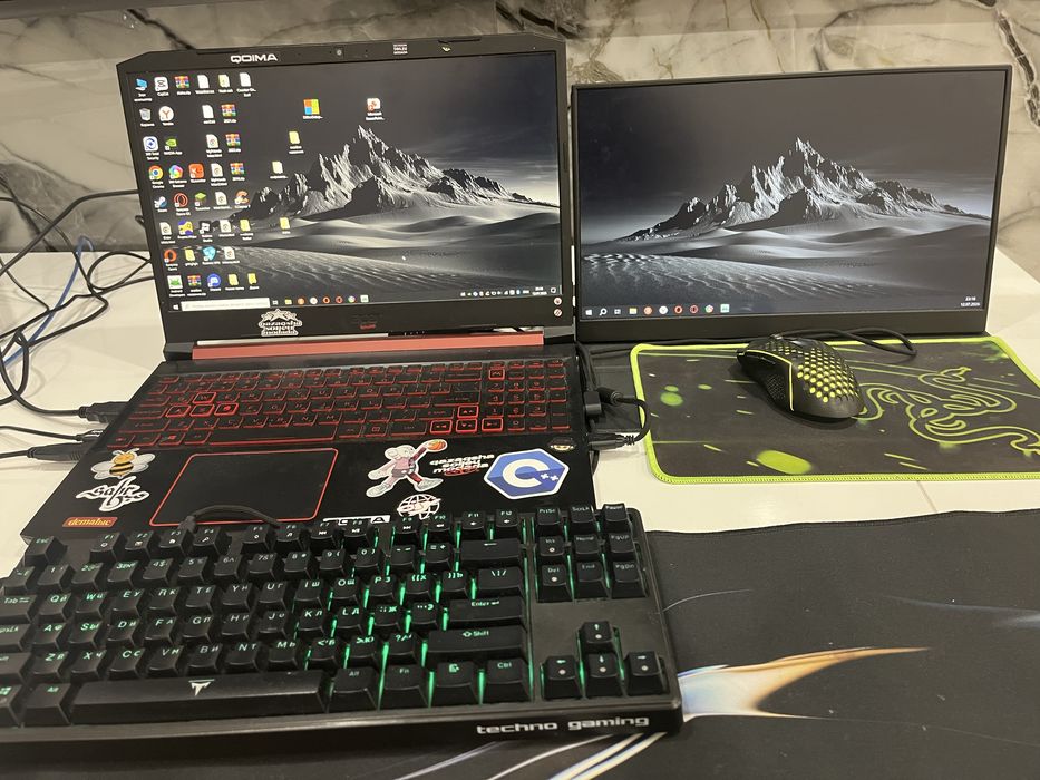 игровой ноутбук с полным комплектом