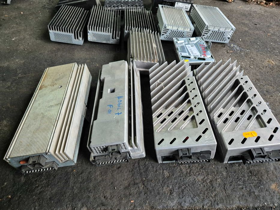 Amplificatoare muzica BMW (HI FI,ProLogic 7)