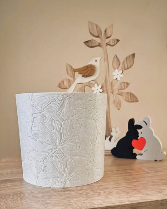 Кашпи с релефен дизайн