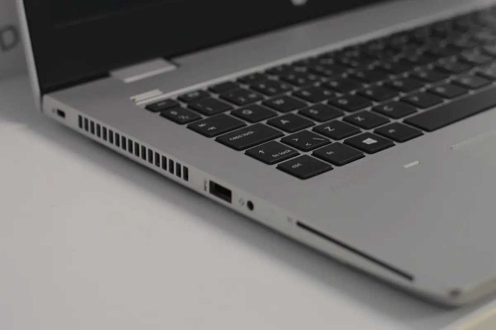 Лаптоп HP ProBook 640 G5 - Intel Core i5-8265U / 8GB DDR4 / 256GB SSD