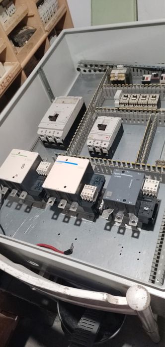 Tablouri electrice se ofera factura