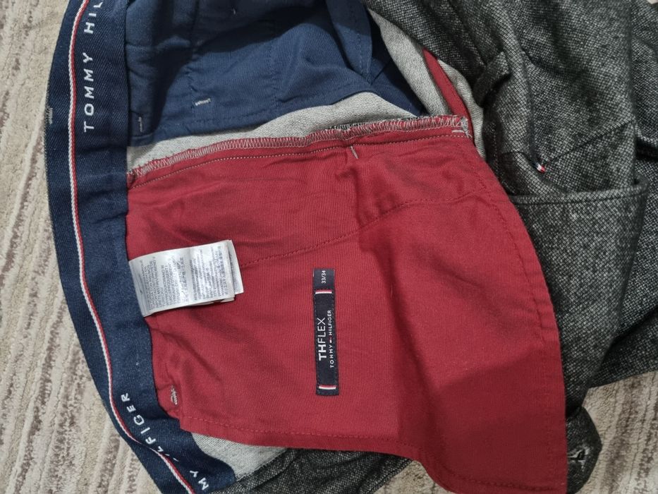 Vand pantaloni Tommy Hilfiger