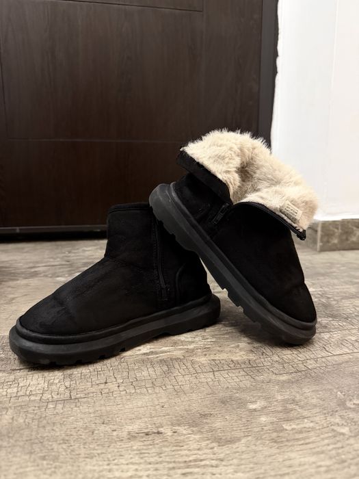 Ghete imblanite Zara tip Ugg nr 32