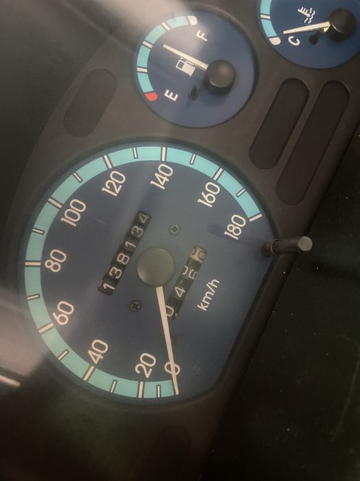 Матиз 2012 мадел  2 милонға беремің