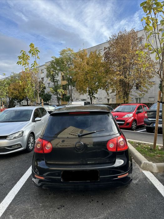 Volkswagen Golf V 1.9 TDI – 2004 – Fiabil și Economic