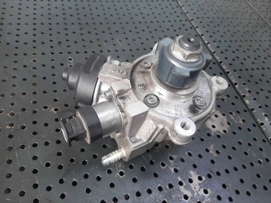 Pompa inalta 2.0 tdi vw passat b8 touran 5t1 tiguan ad1 golf 7 audi q5 a3 8v q2 0445010538 04l130755e